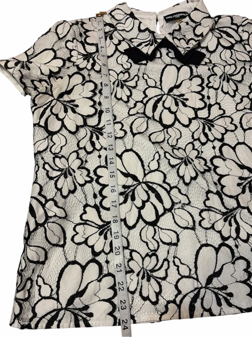 Karl Lagerfeld Paris Floral Lace Bow Collar Blouse Top White Black Size 12 - Picture 9 of 9